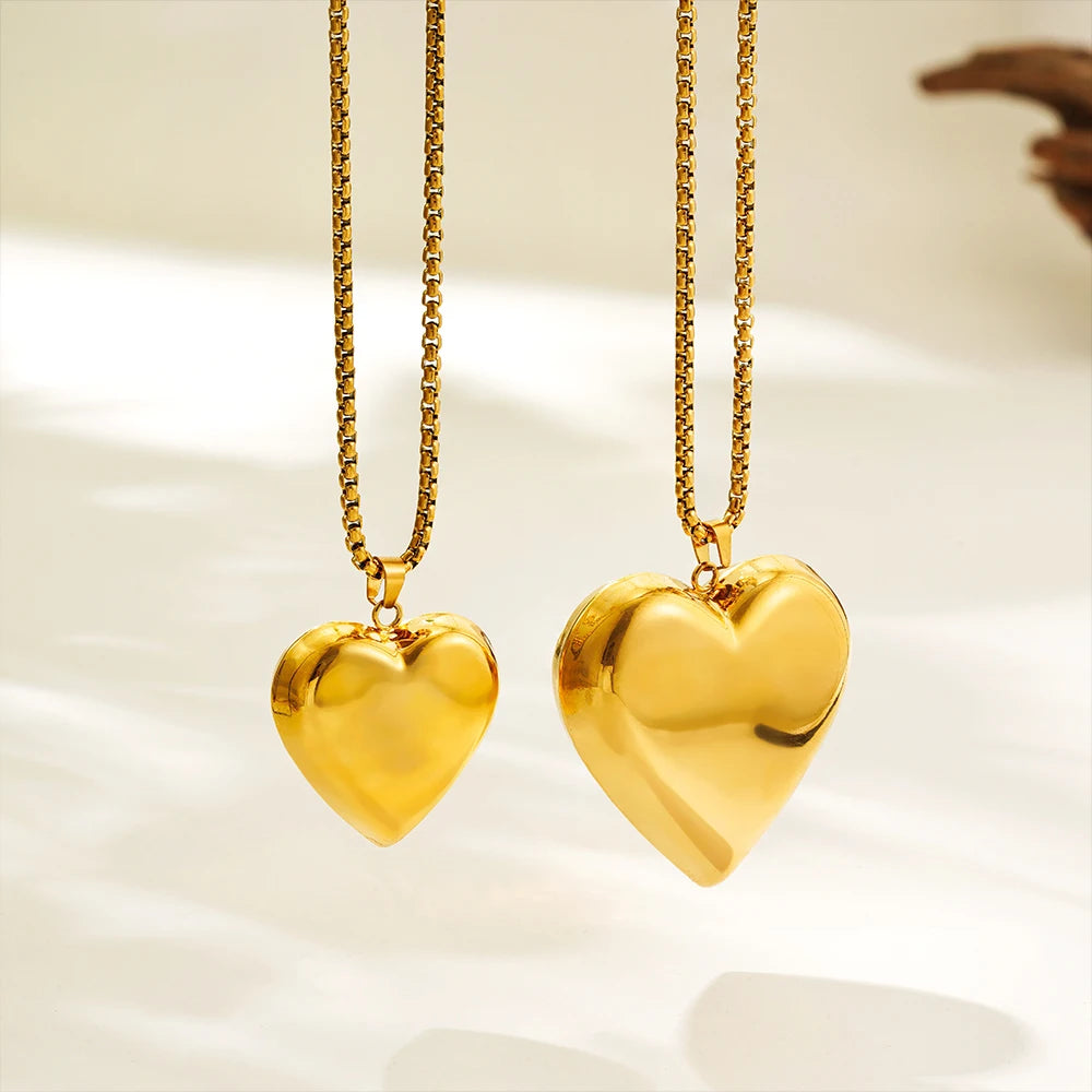 Stainless Steel Gold Plated Minimalist Peach Heart Pendant Necklace fashion Clavicle Chain for Women Girl Jewelry